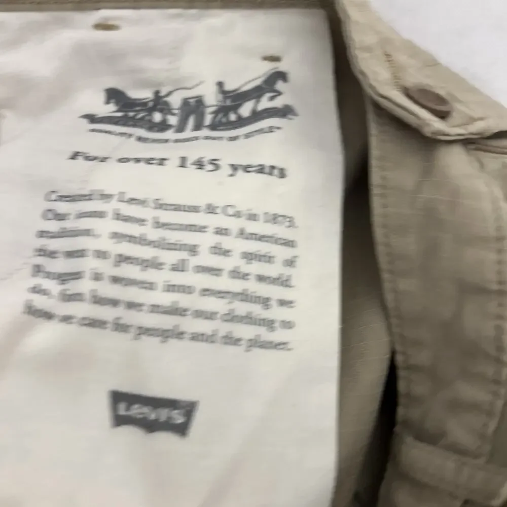 Levi's Strauss Cargo Khaki Tan Shorts Size 36 Men's Rip Stop Longer inseam Y2K - Picture 7 of 11